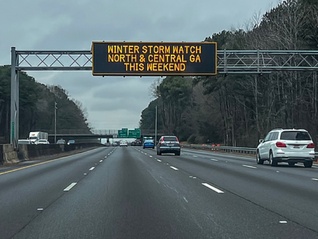 超级风暴将袭击美国：17个州进入紧急状态，特朗普全天都在听简报