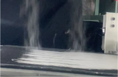 花王开发出与无纺布一体化的超细纤维积层片材 实现超细薄膜在人体上大面积及活动部位的应用