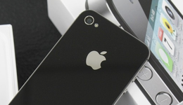 iPhone 4S遭疯抢，旧手机为何成为新潮流？