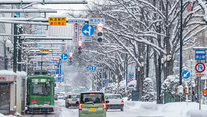 日系三大车企交卷:丰田重归正增长,日产与本田持续下滑