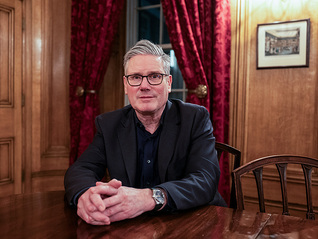 斯塔默：不在中美之间“选边站队”