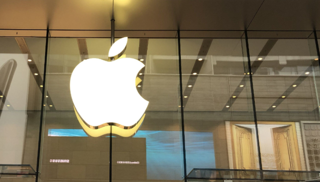 苹果;内存成本压力;iPhone 18;尽可能不涨价