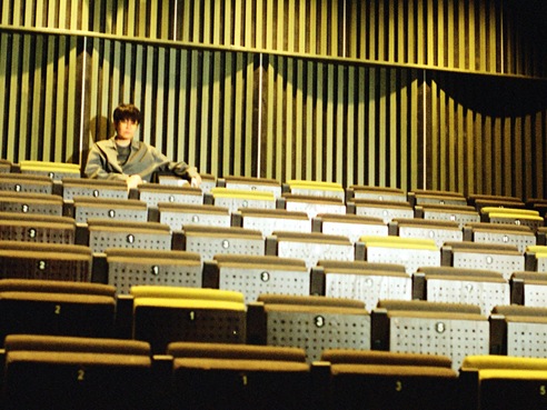 化妆是件衣服，男女也是件衣服｜专访