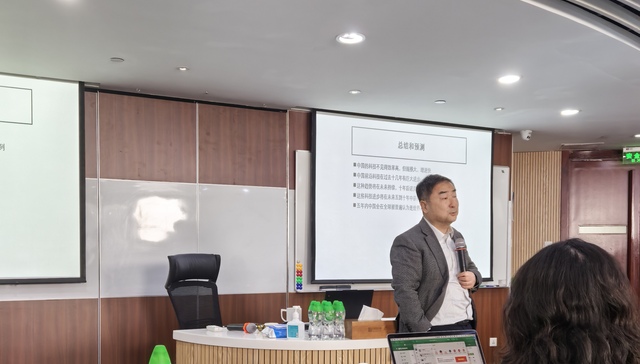 长江商学院刘劲：提振内需，更重要的是稳住房地产、提升生育率