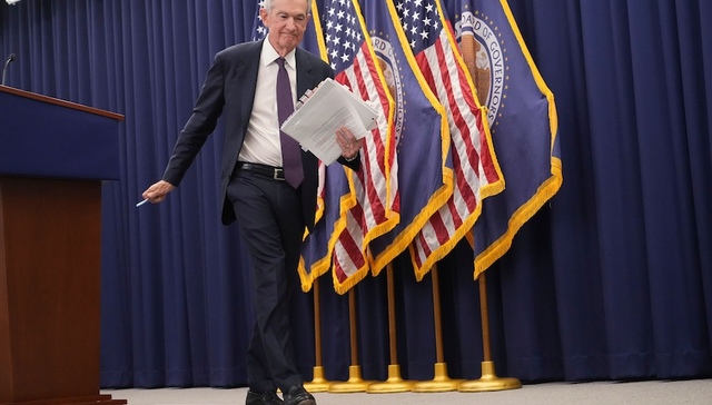 美联储暂停降息，6月新主席到任前大概率将按兵不动