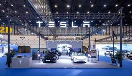 凈利腰斬、市值萬億，特斯拉在漲什么？