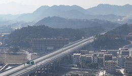 坚决遏制新增隐性债务！地方两会释放地方债严管信号