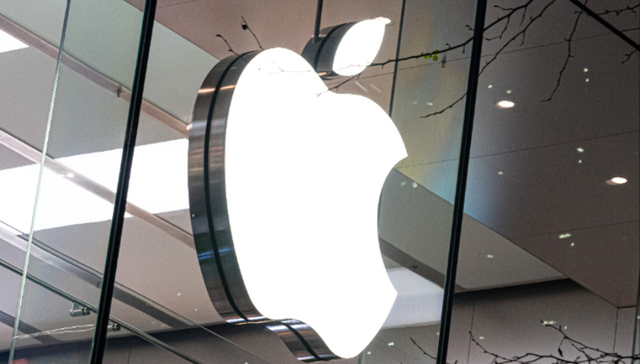 Apple;record quarter;Greater China sales;rebound