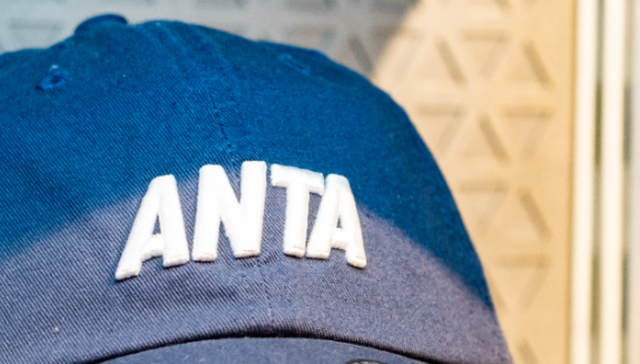 FILA,安踏,运动品牌,