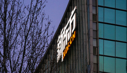 俞敏洪，走出董宇輝陰影