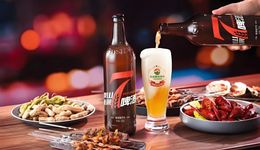 泰山啤酒的陨落与重生，“7天原浆”负重前行
