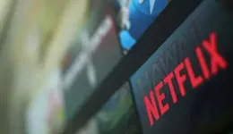 收购华纳、联姻MAPPA、进军线下：Netflix的“野心终局之战”
