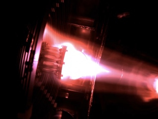 蚂蚁集团参投的低成本“人造太阳”首次放电