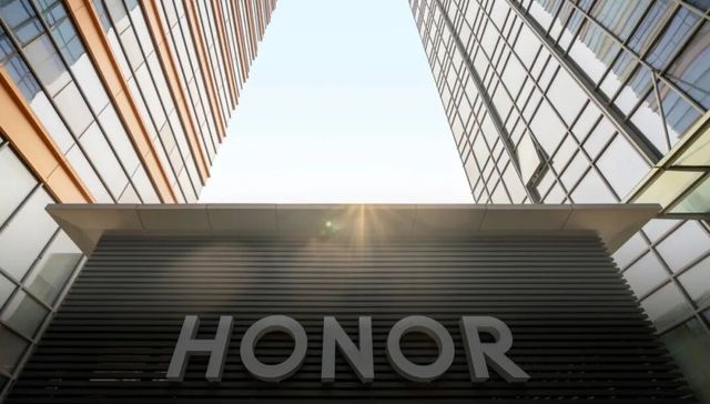 时间不等人，李健的“荣耀”难题