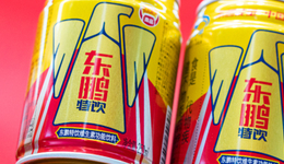 李泽楷、红杉“豪华护航”难挡破发，东鹏饮料在港股“累了困了”？