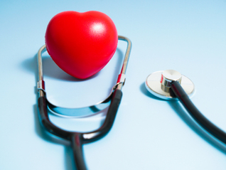 人大代表王尔松建议放开家庭病床服务权限至二、三级医院｜上海两会