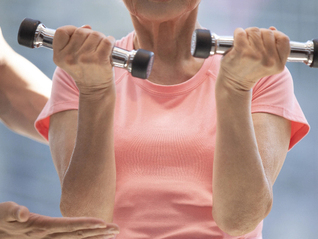 政协委员胡耀敏建议将骨骼肌健康纳入城市健康老龄化战略｜上海两会