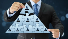 重慶農(nóng)商行換新帥：業(yè)績雙增遇高管禁業(yè)，新戰(zhàn)略能否落實？