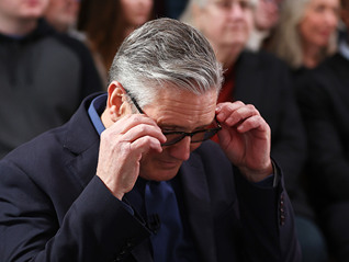 原党内重要人物卷入爱泼斯坦风波，斯塔默向受害者道歉