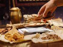 盤(pán)前機(jī)會(huì)前瞻|八部門(mén)發(fā)文！中藥行業(yè)迎來(lái)重大利好，這幾家公司在創(chuàng)新中藥研發(fā)和中藥種植領(lǐng)域優(yōu)勢(shì)明顯（附概念股）