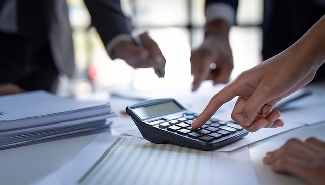 亚马逊;盘后股价;跌超11%;2000亿美元资本支出指引;市场恐慌