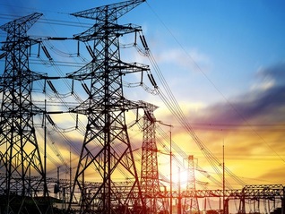 全球“电力时代”隐忧：供需紧张，电网稳定性面临大考