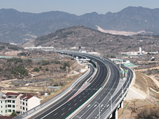 支持重大项目建设、推动民间投资，国常会重磅部署扩投资