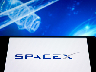 SpaceX大转向！马斯克称10年内先在月球建造城市