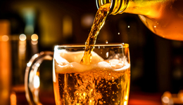 年轻人迷上“怪味”，有商家年赚12亿，捧红一个千亿赛道