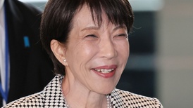 高市早苗执政明显倾向民粹主义，日本国内日益担忧政局走势