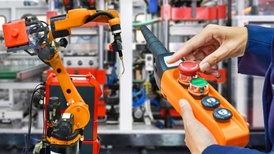 职业教育将动态调整专业设置，重点增设人工智能等领域新专业