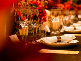 马爹利携手林更新呈现新春“年味饭”，新加坡莱佛士餐厅“1887 by André”将开业 | 美食情报