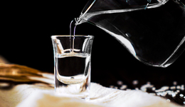 春节动销“冰与火”：控库存过冬，拓场景迎春