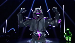 科技新贵们，年会不能停