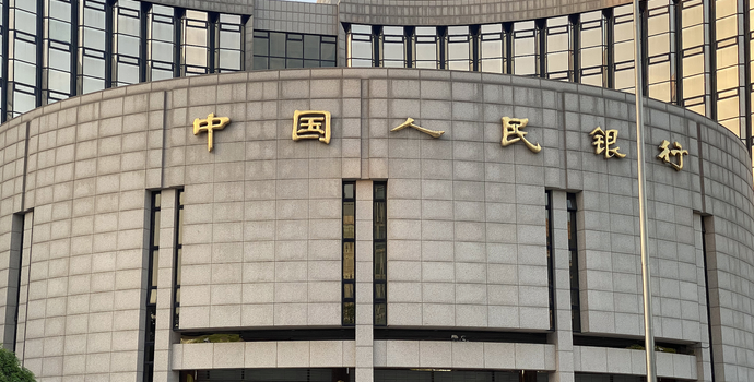 货币政策靠前发力，M2和社融保持较高增速