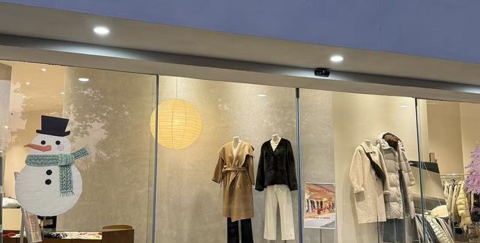 十年电商女装店主：不再追流量，把线下店开稳｜在春天许一个愿望