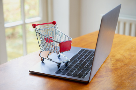 “世界工厂”的跨境电商创业者：运用AI技术，预期保持增长 | 在春天许一个愿望