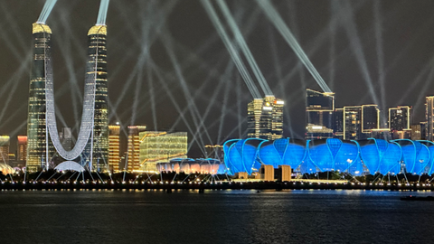 AI大战刚拉开序幕，商家就开始站队了？