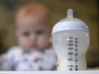 雀巢、達能等接受法國嬰兒配方奶粉調查，我國強化跨境電商零售進口食品召回監(jiān)管