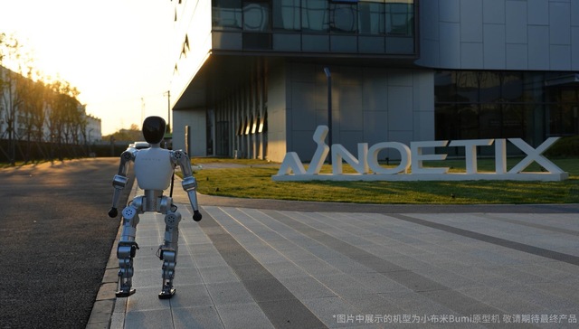 松延动力创始人姜哲源：在“游击战”中突围，让机器人走进千万家｜在春天许一个愿望