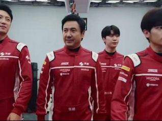 2026春節(jié)檔總票房破22億，《飛馳人生3》破10億穩(wěn)居首位