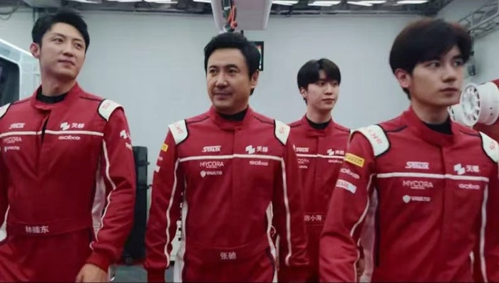 2026春节档;总票房;飞驰人生3;破10亿;首位