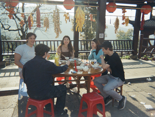 從“聽說春節(jié)”到“來上海”：一個美國學(xué)生想更理解中國 | 過年來上海