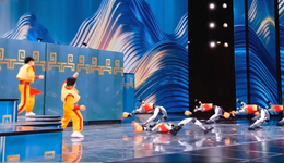 机器人集体“卷”上春晚，IPO前的“亿级”路演