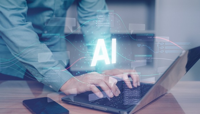 中国企业大模型日均调用达37万亿tokens ，阿里云千问排名第一