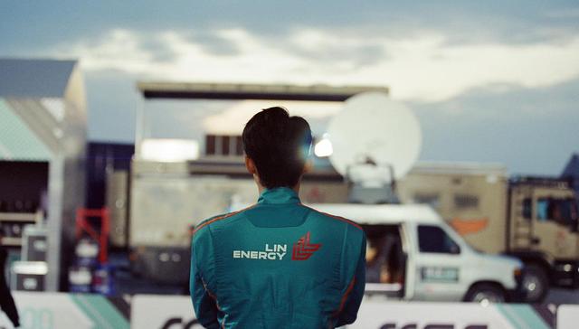 票房占春节档一半，《飞驰人生3》何以能够飞驰？