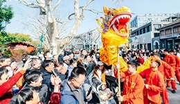 杭州春节消费总金额177.49亿，同比增长7.6%