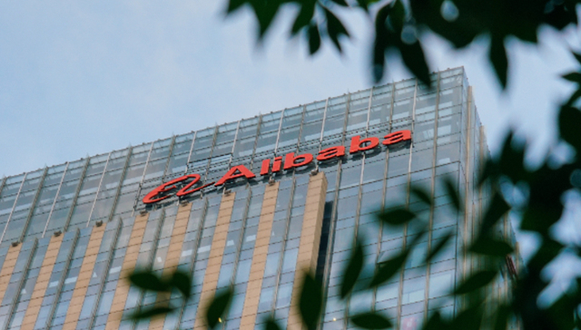 Alibaba;Qwen;AI glasses;wearables