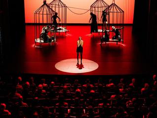 为了德国还是加沙？柏林电影节在分裂中找寻出路｜文化周报