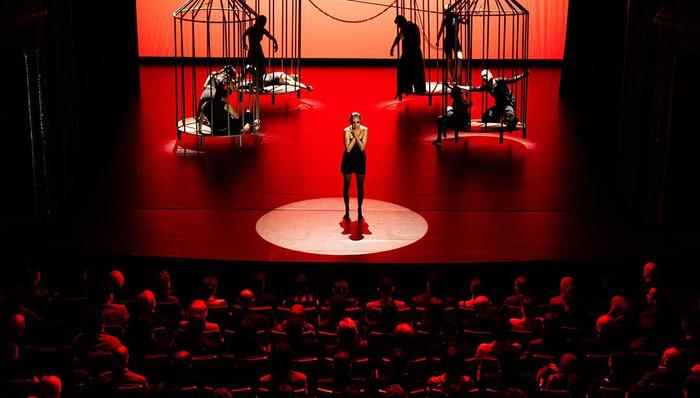 为了德国还是加沙？柏林电影节在分裂中找寻出路｜文化周报